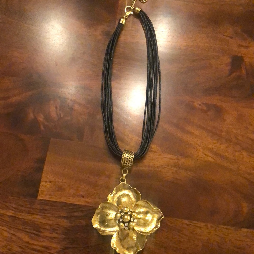 Statement necklace